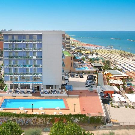 Hotel Majestic Pesaro Dış mekan fotoğraf