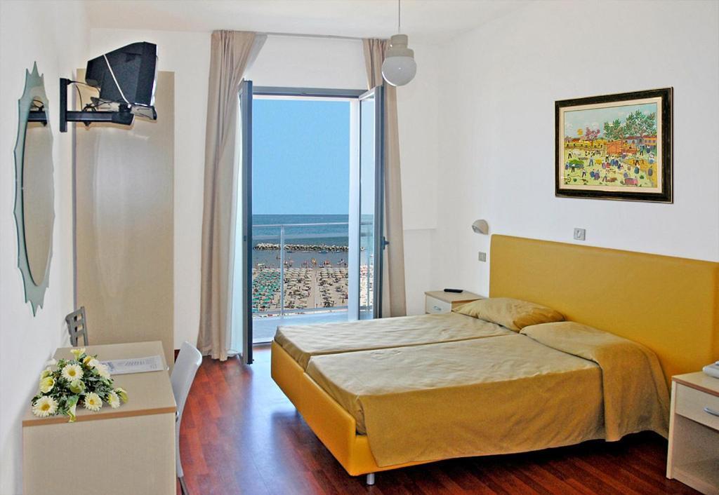 Hotel Majestic Pesaro Oda fotoğraf